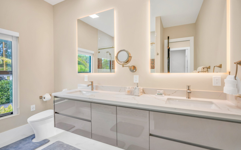 950 75th St E – High Exposure Visuals-49