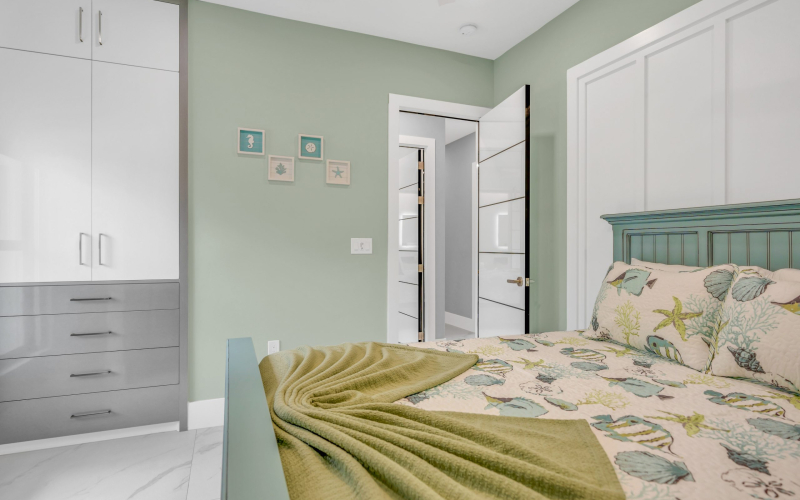 950 75th St E – High Exposure Visuals-66